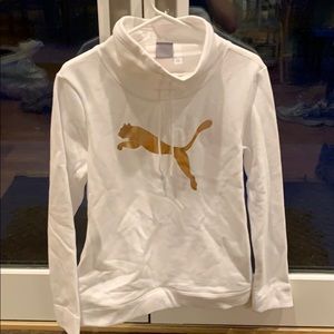 Brand new Girls puma sweatshirt